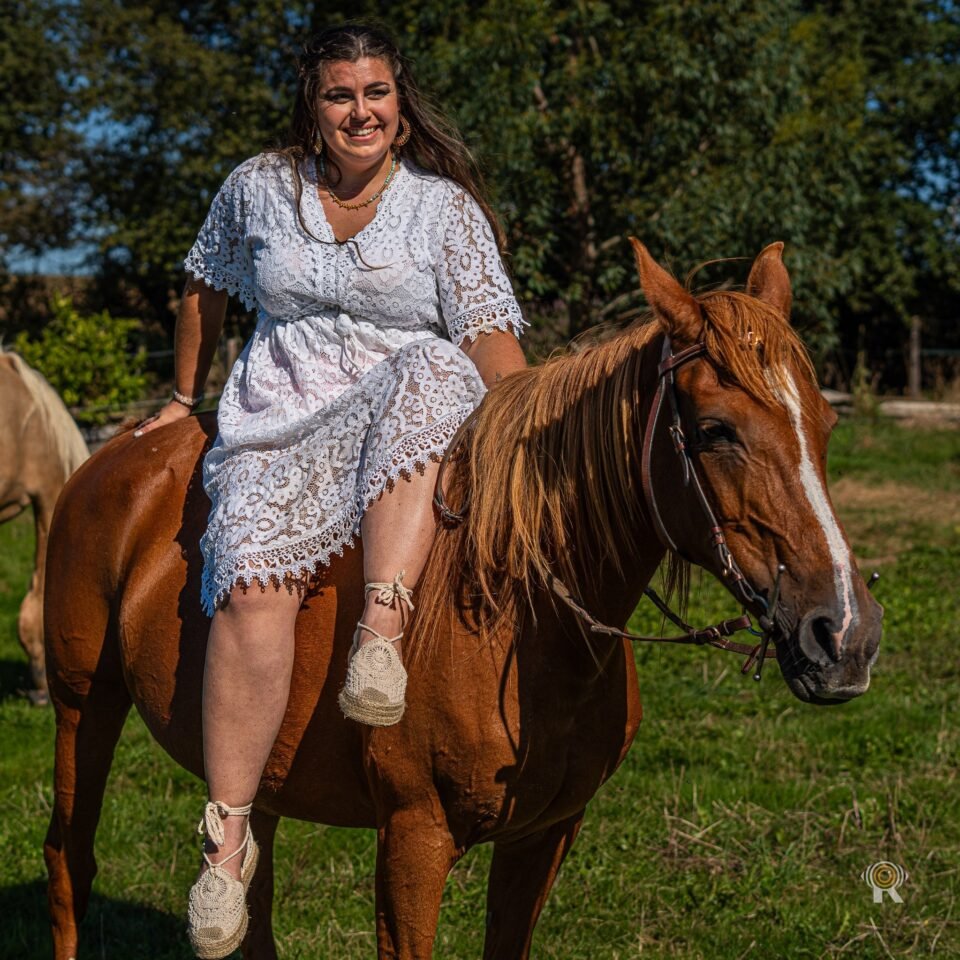 Séance équestre lifestyle en Occitanie. Rufino Studio.