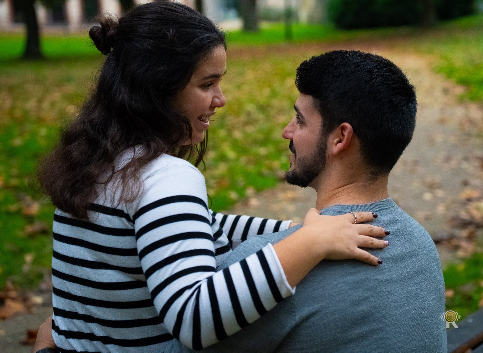 Séance couple Ale et Carmen à Toulouse, novembre 2024.