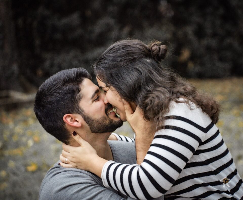 Séance photo lifestyle de couple à Toulouse. Rufino Studio.