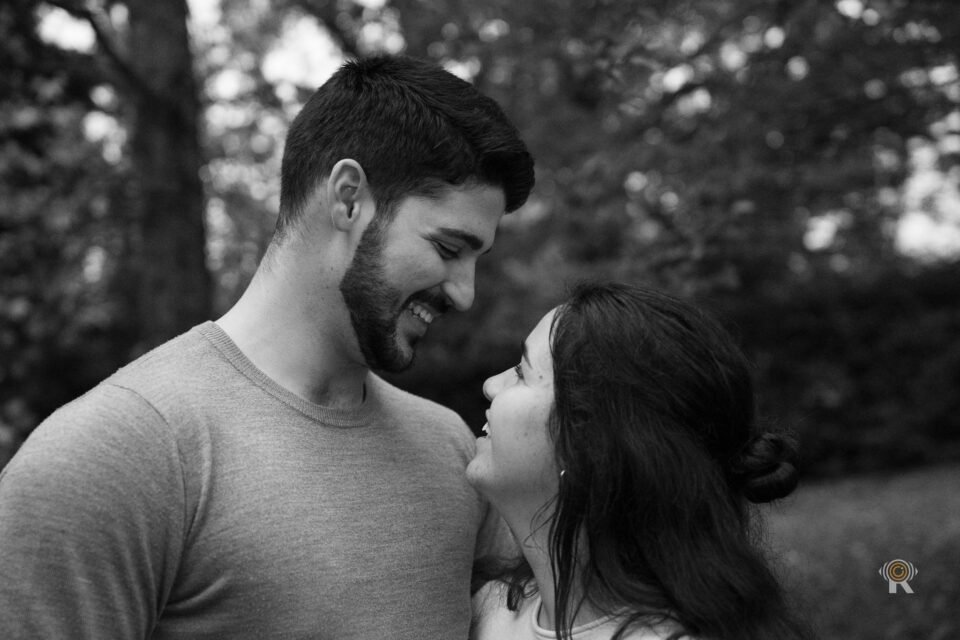Séance photo lifestyle de couple à Toulouse. Rufino Studio.