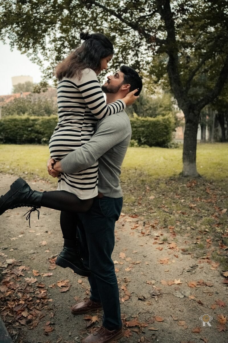 Séance photo lifestyle de couple à Toulouse. Rufino Studio.