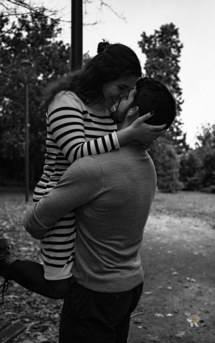 Séance photo lifestyle de couple à Toulouse. Rufino Studio.