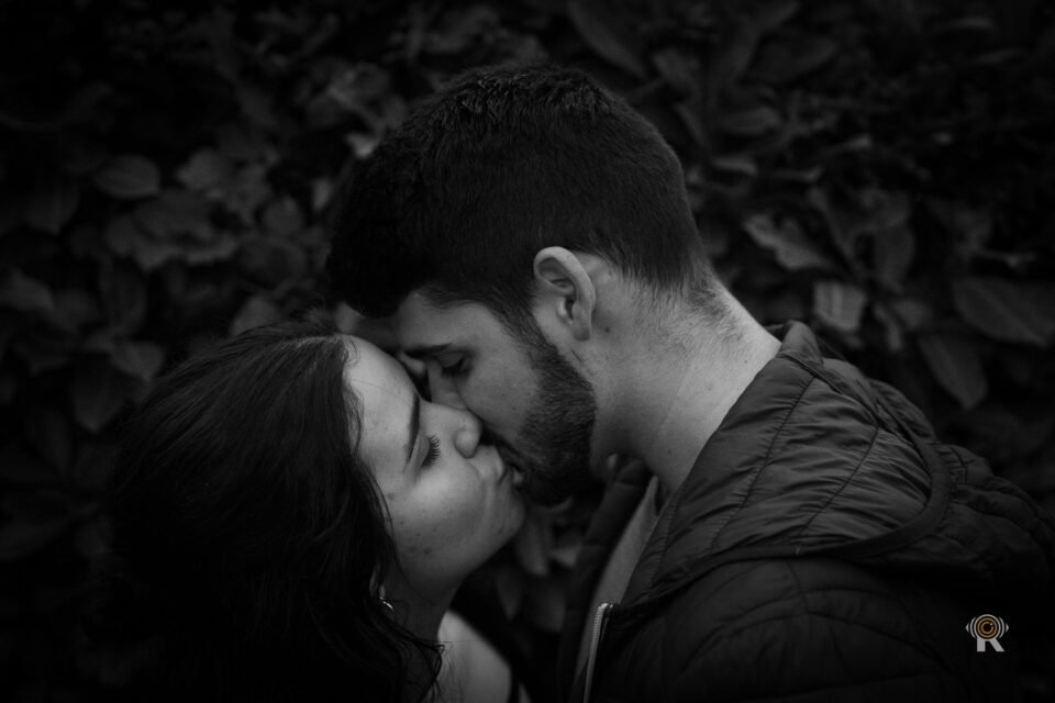 Séance photo lifestyle de couple à Toulouse. Rufino Studio.