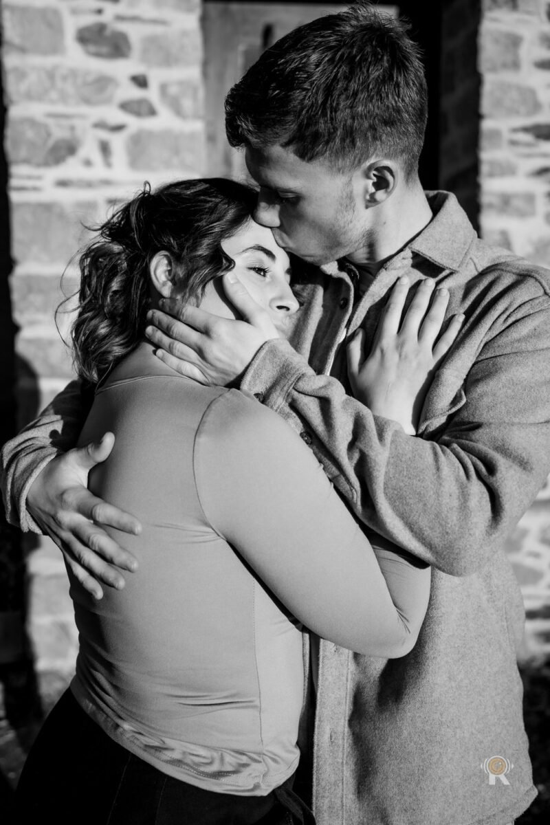 Séance couple Emma & Valentin à Toulouse, en complément du reportage de leur mariage.