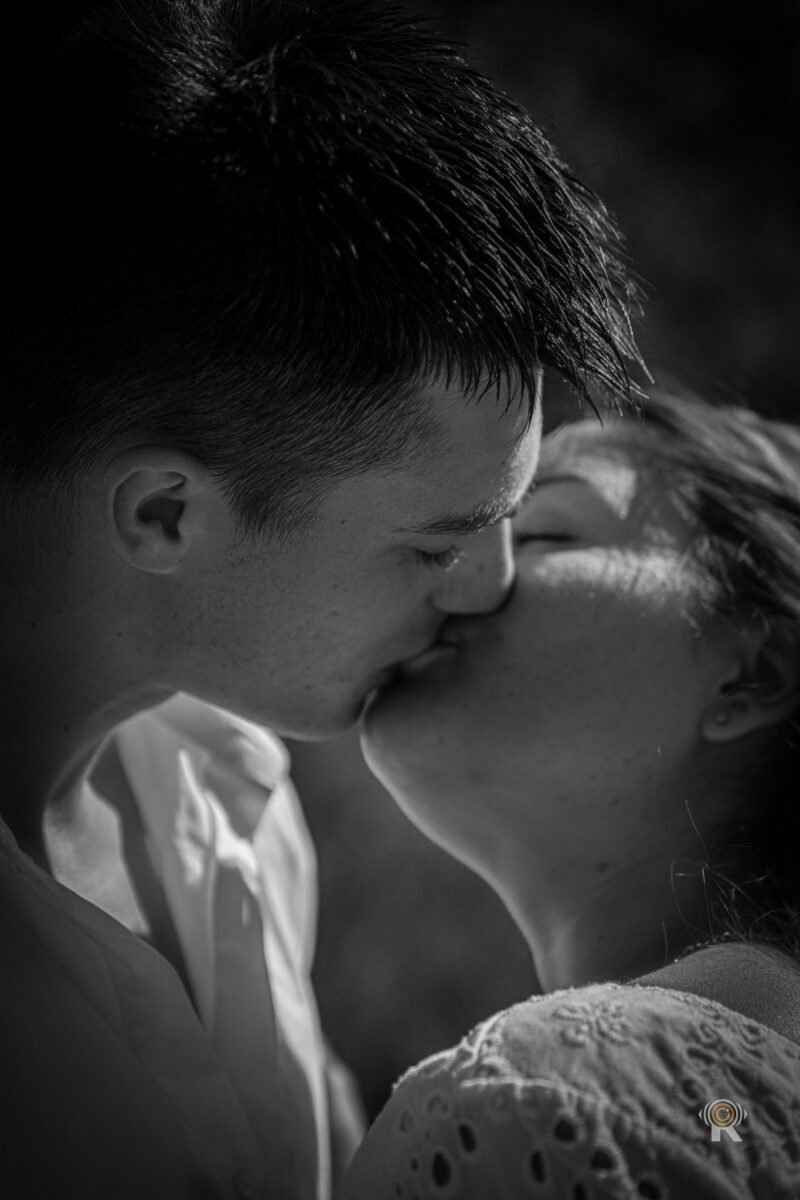 Séance lifestyle couple à Toulouse. Rufino Studio.