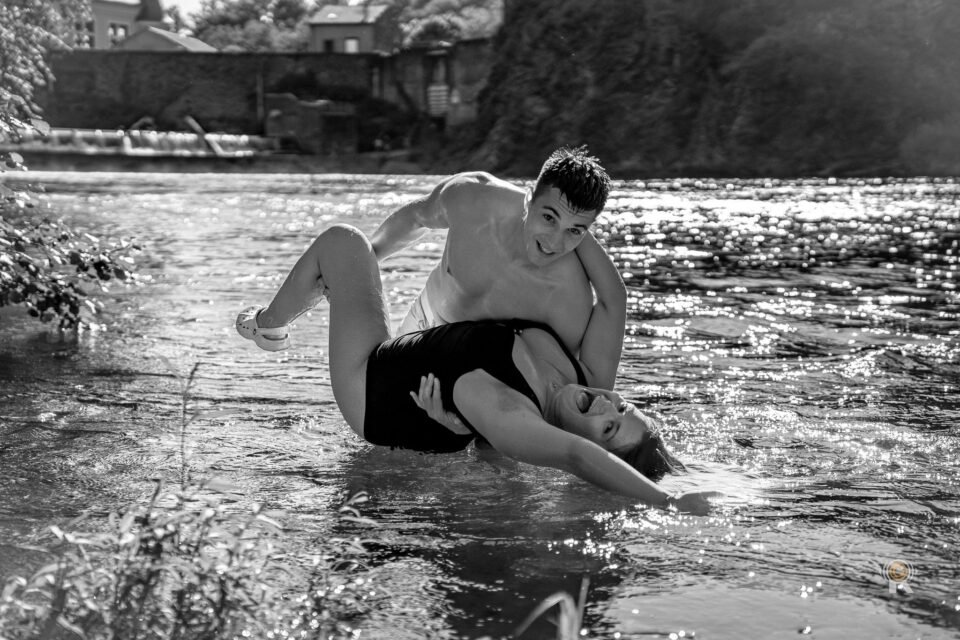 Séance lifestyle couple à Toulouse. Rufino Studio.