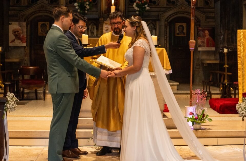 Reportage photo et vidéo du mariage de Cécile & Federico, célébré à Toulouse le 25 avril 2026. Duo photographe + vidéaste Rufino Studio.